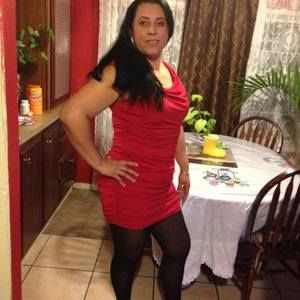 Meet your Posher, Raquel